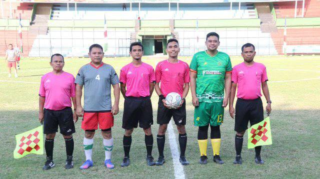Bobby Nasution saat memperkuat PS Pemko Medan di stadion Teladan