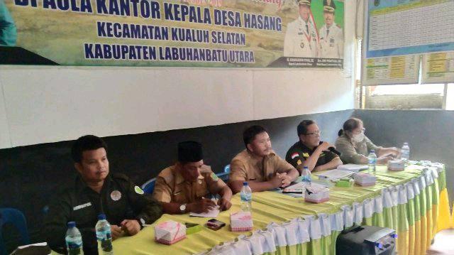 Sosialisasi IUP HKM (Perhutanan Sosial) yang dilaksanakan oleh KPH V Aek Kanopan di Aula Kantor Desa Hasang.