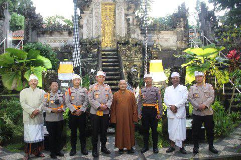 Peletakan batu pertama pembangunan Vihara saat perayaan hari raya Galungan dan Kuningan pada Rabu (8/06/2022).