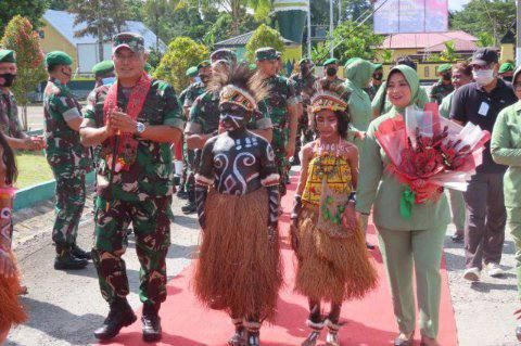 Sambutan kepada Danrem 174/ATW Merauke 