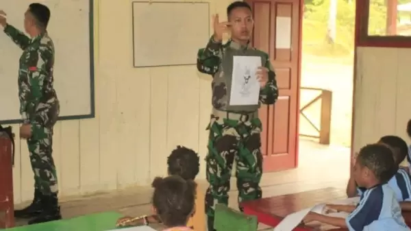 Prajurit Satgas menjadi pendidik nasionalisme di sekolah dasar 