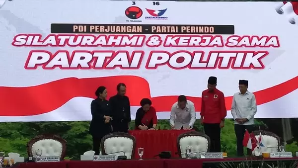 PDIP dan Perindo teken kerja sama mendukung Ganjar Pranowo di Pilpres 2024.