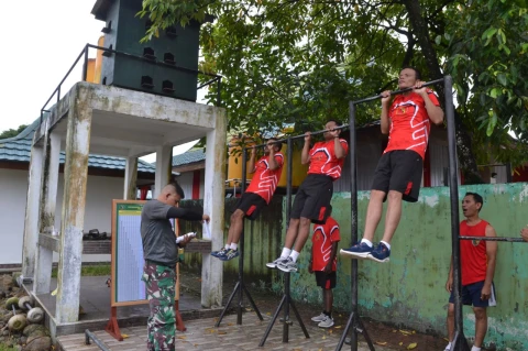 Latihan kebugaran jasmani 