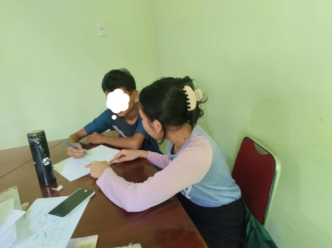 Dwinata Novelia Sipayung bersama klien