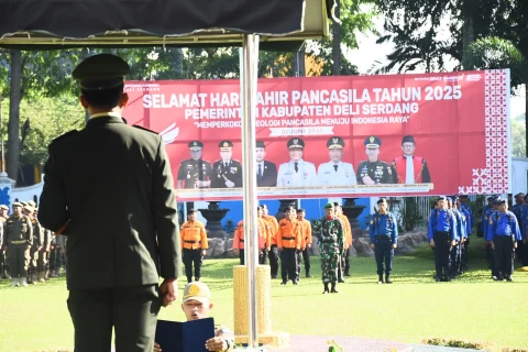 Upacara Peringatan Hari Lahir Pancasila di halaman Kantor Bupati Deli Serdang, Senin (2/6/2025).