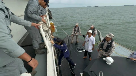 Penjemputan 3 ABK Ditangkap Malaysia