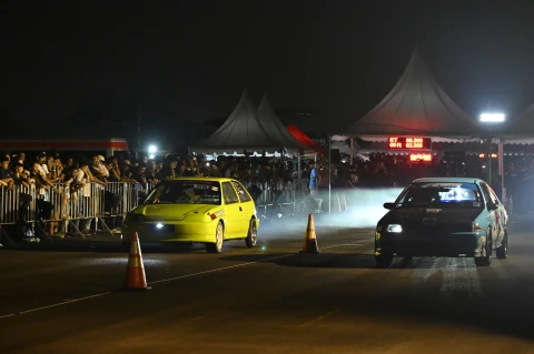 Gubernur Sumatera Utara (Sumut) Bobby Nasution menghadiri acara Night Race North Sumatera Governor's Cup 2025, di lokasi bekas Bandara Polonia Medan, Sabtu malam (31/05/2025). 