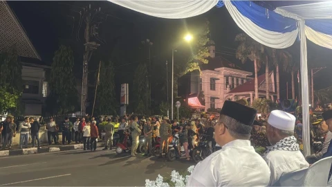 Wesly Silalahi Lepas Pawai Takbir Keliling Malam Idul Adha 1446H
