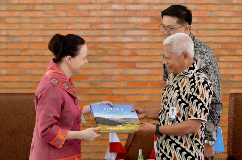 Wagub Sumut Terima Kunjungan Dubes Polandia, Jajaki Kerja Sama Pendidikan Pariwisata dan Perkebunan