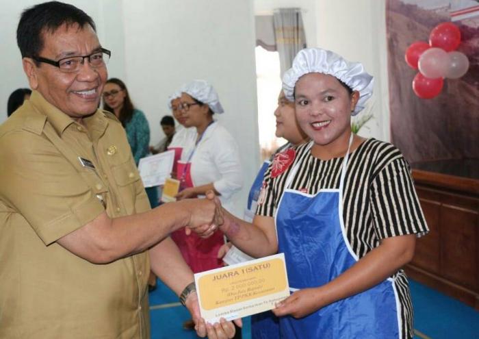 Lomba Masak Serba Ikan TP PKK Doloksanggul Juara I