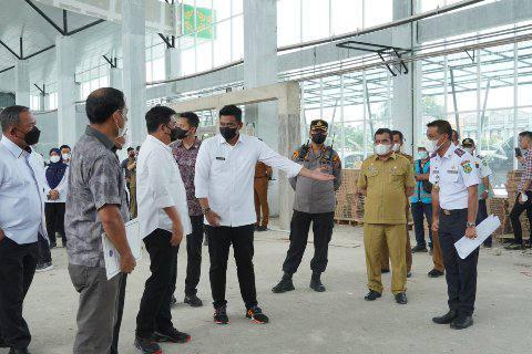 Menteri ATR/BPN Hadi Tjahjanto dan Wali Kota Medan tinjau rehabilitasi terminal Amplas Medan, Selasa (12/7)
