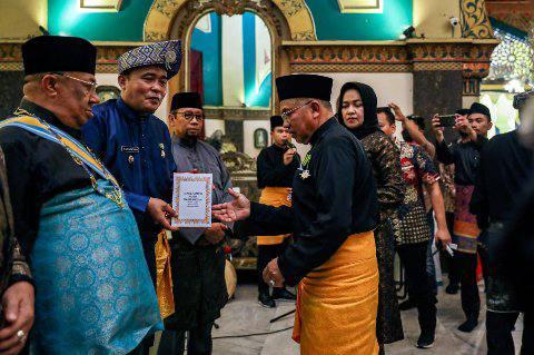 Ketua Umum PB MABMI Dato&rsquo; Seri H Syamsul Arifin pada acara silaturahmi syukuran Milad ke -51 MABMI sekaligus HUT Kota Medan ke-432 di Istana Maimun, Jumat(8/7/2022).