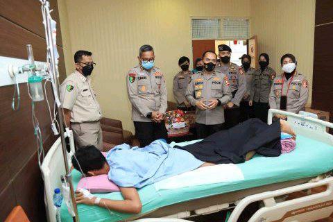 Polri lakukan anjangsana ke mantan Kapolri hingga anggota yang sakit dan gugur saat tugas