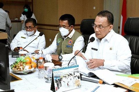 Rapat Monitoring, Evaluasi serta Pelaksanaan Rapat Kordinas Satgas Penyakit Mulut dan Kuku (PMK) Provinsi dan Kabupaten / Kota se Sumut di Ruang Rapat I, Lantai 2 Kantor Gubernur Sumut, Jalan Diponegoro No. 30 Medan, Rabu (27/7/2022).