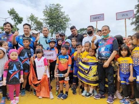 Wali Kota Medan dan Dandim 0201 bersama peserta Kejurnas Sepatu Roda, Sabtu (30/7)