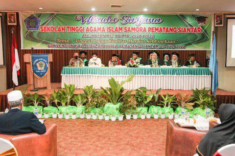 Wisuda Sarjana STAI Samora Pematangsiantar Angkatan XVII TA 2021/2022, di Convention Hall Siantar Hotel, Rabu (20/7/2022)