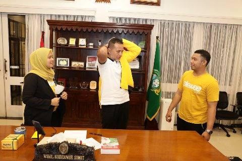 Musa Rajekshah menerima kunjungan Otewee di Rumah Dinas &nbsp;Wagub Sumut, Jalan Teuku Daud, Selasa (26/7).