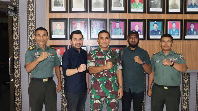Dandim Labuhanbatu bersama panitia 