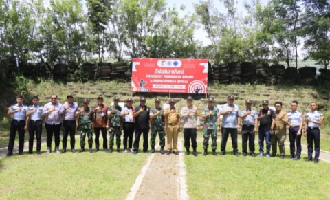 Peserta silaturahmi Pengurus Kota (Pengkot) Persatuan Menembak Indonesia (Perbakin) Kota Binjai dengan Forkopimda 
