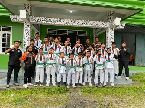 Pemberangkatan Atlit Tarung Derajat Pematangsiantar 