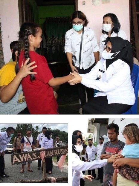 dr Susanti Dewayani SpA menyapa warga yang menjadi korban demam berdarah dan meninjau jalan rusak, Rabu (3/8)