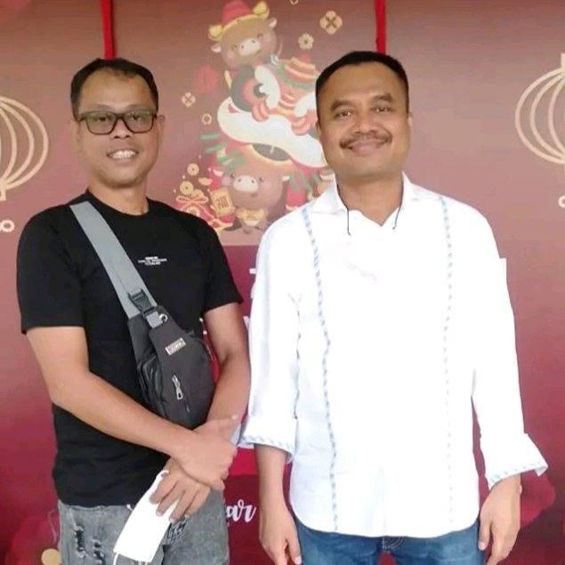 Ketua PWI Sumut Farianda Putra Sinik dan Junaidi Marpaung 