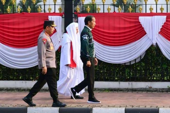 Presiden Jokowi, Habib Luthfi dan Kapolri lepas Kirab Merah Putih 