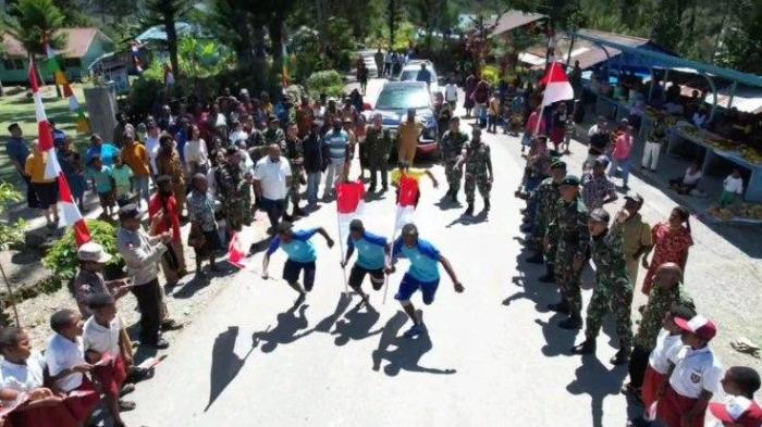 Perlombaan dalam menyambut dan memeriahkan HUT RI ke-77 di Distrik Kelila, Kabupaten Mamberamo Tengah, Papua, Kamis (18/08/2022).