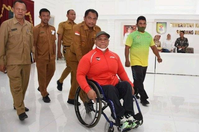 Bupati Darma Wijaya mendorong atlet Para Games