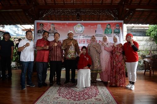 Perayaan HUT Ke-77 RI yang diselenggarakan oleh DPW Wanita Pujakesuma Provinsi Sumut di Pendopo Wanita Pujakesuma Komplek Tasbi I Blok A, Medan, Sabtu (27/8).