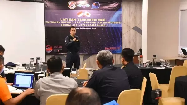 Pelaksanaan latihan terkoordinasi Maritime Law Enforcement atau Penegakan Hukum di Laut.