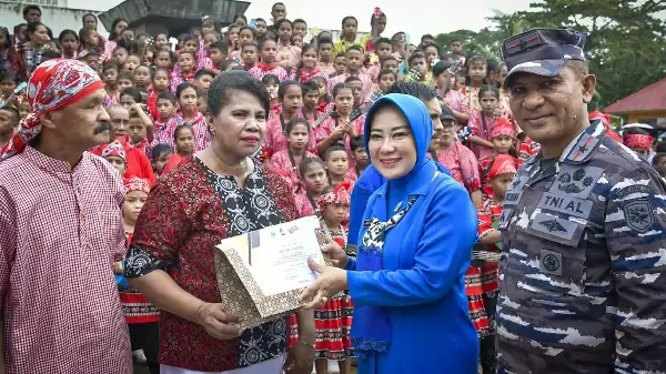 Brigjen Said Latuconsina Sebagai Ketua Dewan Pembina Mollucan Jukulele Leaders