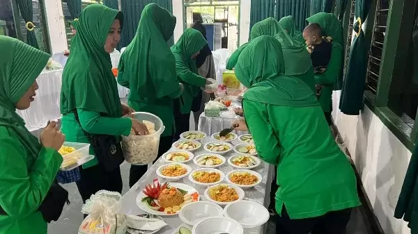 Perlombaan Nasi Goreng Sehat yang dikhususkan kepada ibu-ibu Persit Kartika Candra Kirana Ranting 4 Kum