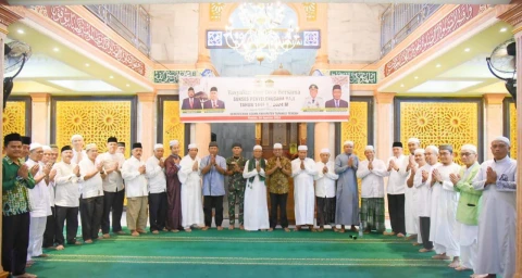 Pj Bupati Tapteng Hadiri Syukuran Suksesnya Pelaksanaan Ibadah Haji 1445 H/2024 M dan Safari Subuh Berjamaah.