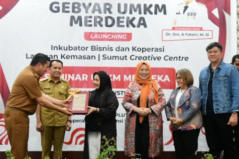 Launching Galeri UMKM Sumut Creative Center, Inkubator Bisnis dan Layanan Kemasan, di aula kantor UPTD Koperasi dan UMKM, Komplek PRSU Tapian Daya, Jalan Gatot Subroto Medan, Selasa (20/8).