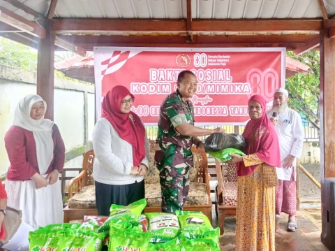 Penyaluran Sembako Kepada Kaum Dhuafa dan Mualaf