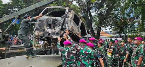 Redam Aksi Massa Prajurit TNI Laksanakan Aksi Humanis