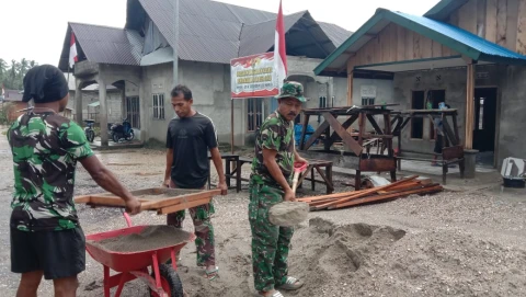 Pembangunan infrastruktur dan rehabilitasi rumah tidak layak huni di Desa Leku