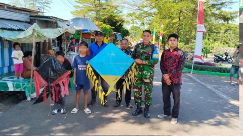 Dinas Potensi Dirgantara (Dispotdirga) dan Seksi Keselamatan Terbang dan Kerja (Lambangja) Lanud Sultan Hasanuddin menggelar sosialisasi langsung kepada warga