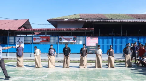  Lomba Balap Karung Sambut HUT ke-80 RI