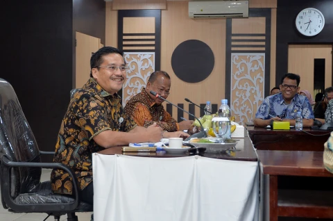 Togap Simangunsong melakukan kunjungan kerja ke Kantor Dinas Ketahanan Pangan, Tanaman Pangan dan Hortikultura Provinsi Sumut di Jalan Jenderal Besar A.H Nasution, Kota Medan, Kamis (14/8).