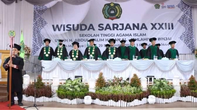Prosesi wisuda STAI Syekh H. Abdul Halim Hasan Al Ishlahiyah Binjai