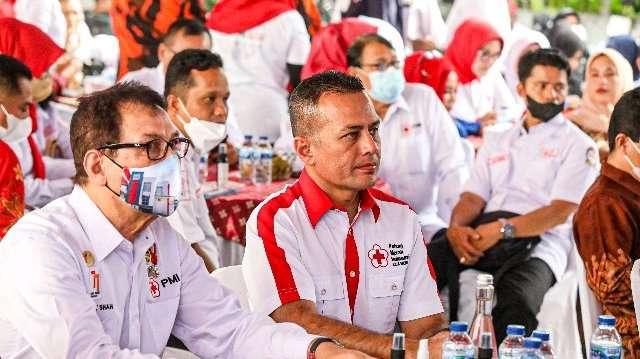 Musa Rajekshah menghadiri perayaan Hari Ulang Tahun (HUT) ke-77 Palang Merah Indonesia (PMI) di Kantor PMI Sumut, Jalan Perintis Kemerdekaan Medan, Sabtu (17/9).