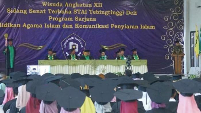 Wisuda sarjana Sekolah Tinggi Agama Islam (STAI) Tebingtinggi Deli, Selasa (27/9).