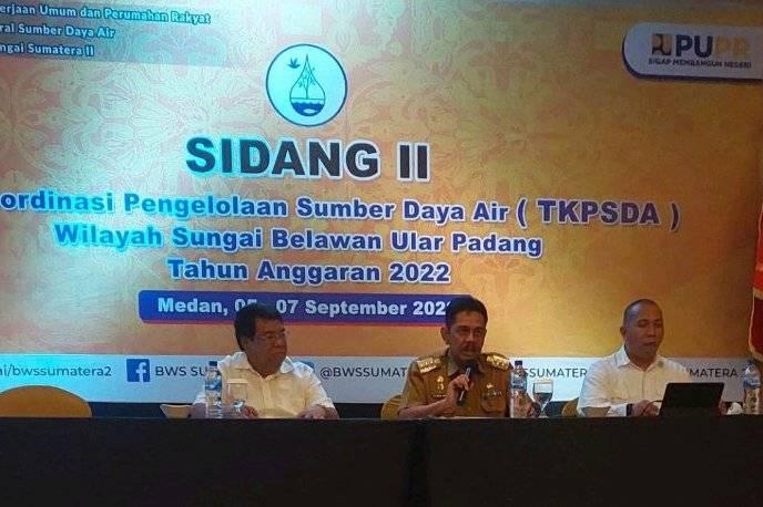 Muhammad Dimiyathi, S.Sos, M.TP menyampaikan Isu Strategis Penanganan Banjir di Kota Tebing Tinggi saat Sidang II Tim Koordinasi Pengelolaan Sumber Daya Air (TKPSDA)