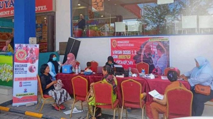 Layanan vaksinasi Covid-19 untuk masyarakat Labuhanbatu oleh Binda Sumut di Suzuya Mall, jalan Ahmad Yani, Rantauprapat, Sabtu (24/9/2022)