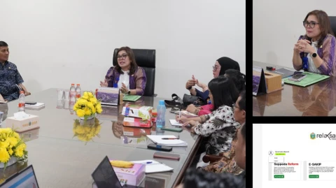 Kepala Biro Organisasi Sekretariat Daerah Provinsi Sumatera Utara Desni Maharani Saragih memimpin rapat pelaksanaan proyek perubahan berjudul Relaksasi For Transparency (Perencanaan, Pelaksanaan, dan Evaluasi Akuntabilitas Kinerja Terintegrasi) di PKN Tk. II Tahun 2024.