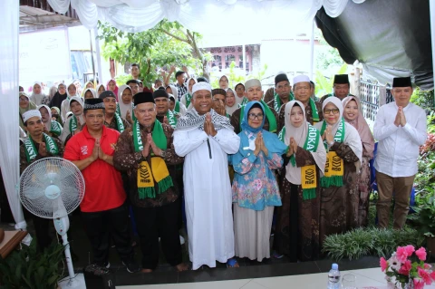 Pemberangkatan jamaah umroh oleh Wali Kota Pematangsiantar 