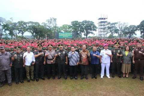 Pelantikan 2.912 Siswa Dikmata Inf TNI AD Gel II TA 2025 di Rindam I/BB