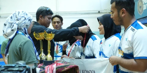 Penyerahan trofi Athan Cup 2025